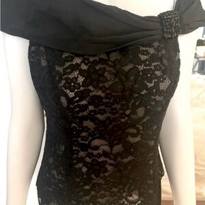 TERI JON NWT Elegant Black Lace off the shoulder top